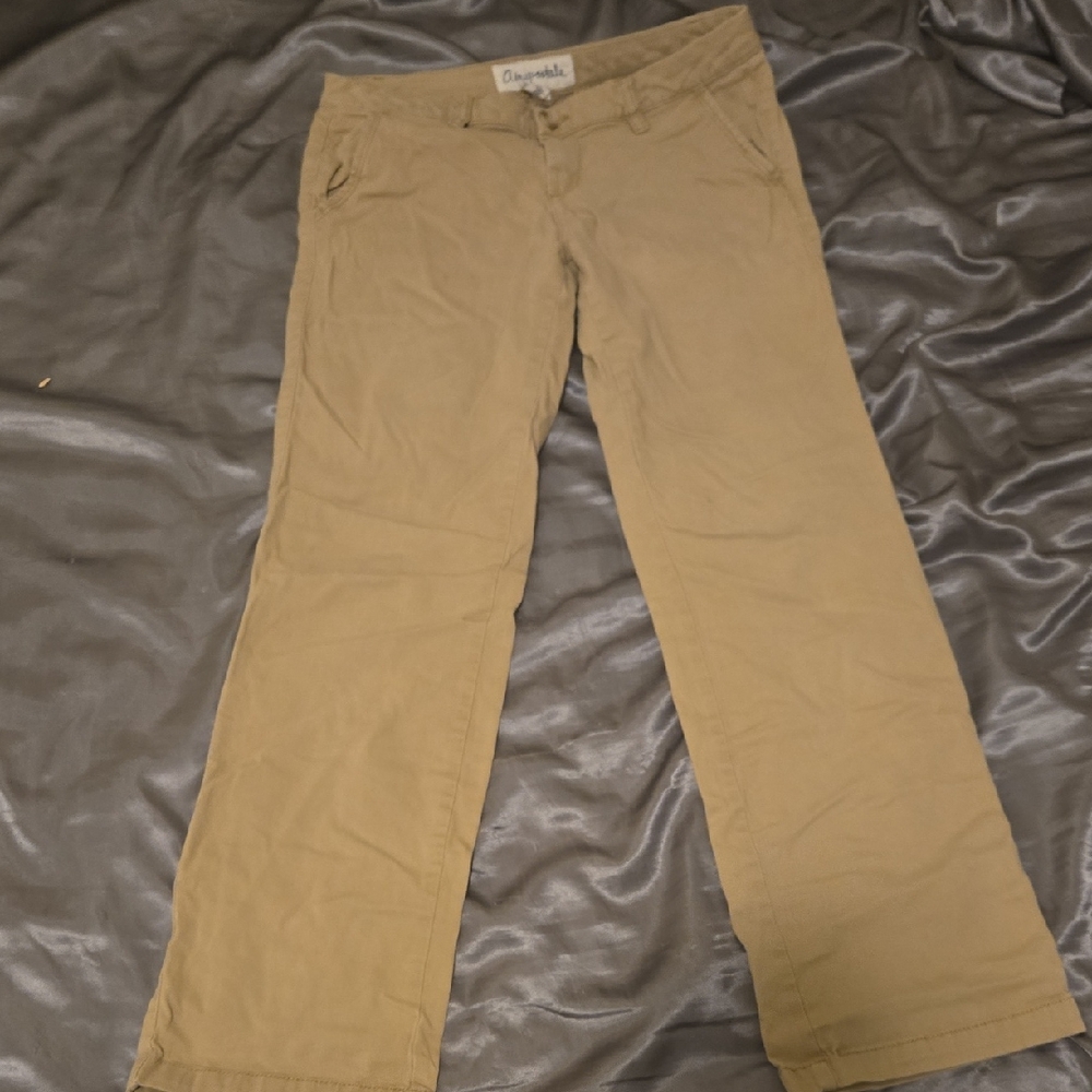 Aeropostale Straight Leg Low Rise Khaki Pants